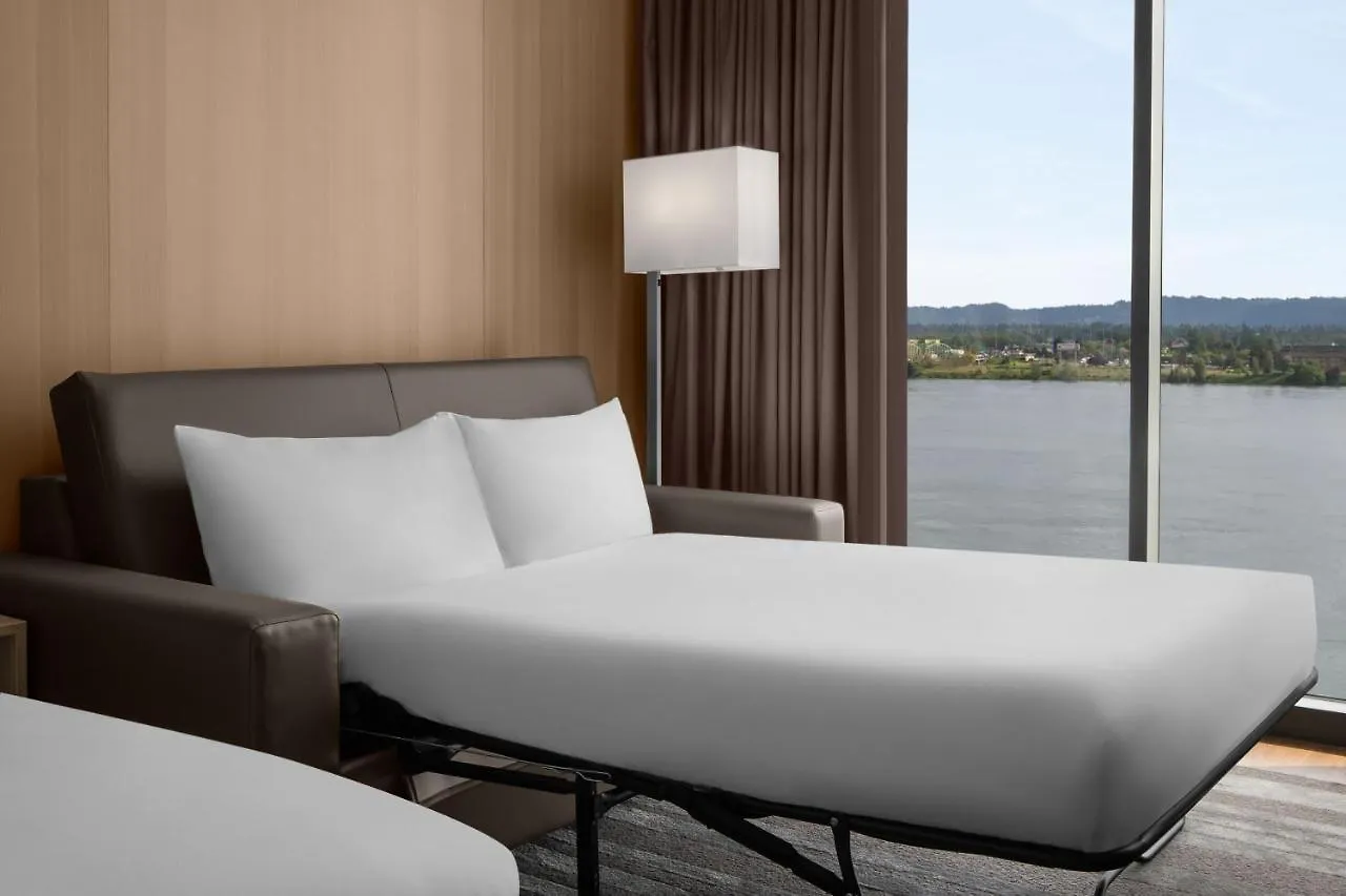 Ac Hotel By Marriott Vancouver Waterfront
